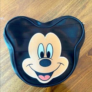 Like New Mickey Harvey’s bag.